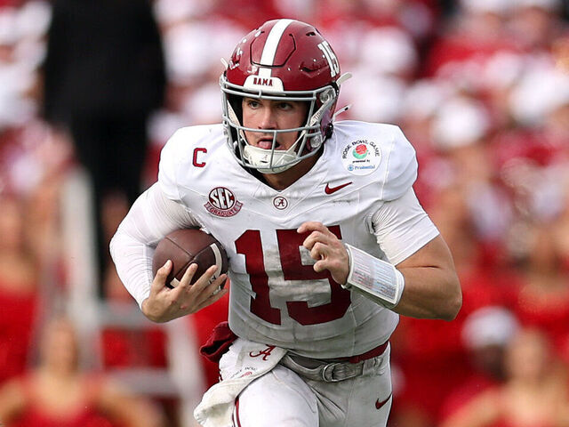 PASADENA, CALIFORNIA - JANUARY 01: Ty Simpson #15 of the Alabama Crimson Tide in action against the Indiana Hoosiers in the College Football Playoff Quarterfinal at Rose Bowl Stadium on January 01, 2026 in Pasadena, California.