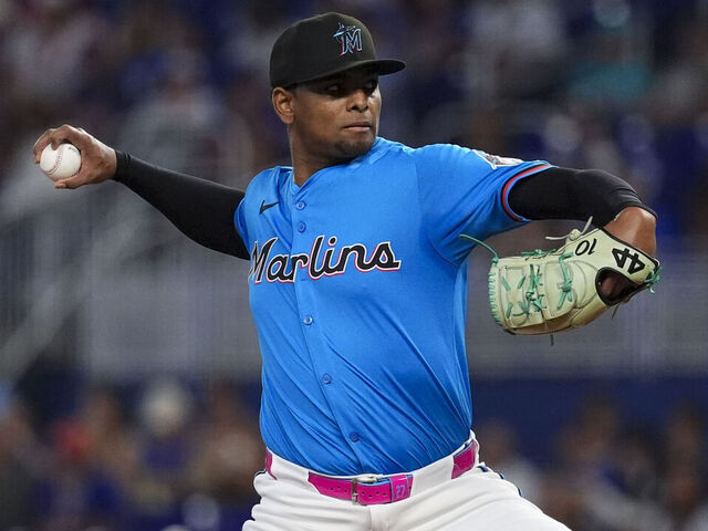 Cubs land Cabrera from Marlins in 4-player trade | theScore.com