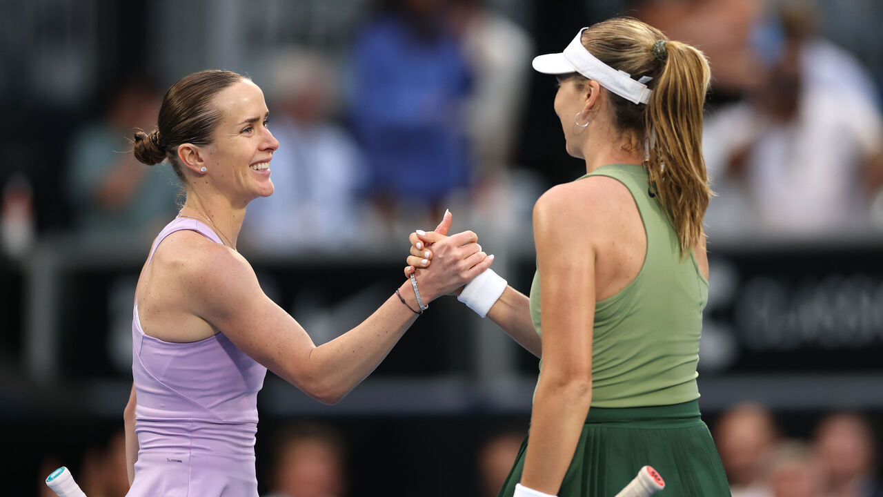 AUCKLAND, NEW ZEALAND - JANUARY 08: Elina Svitolina of Ukraine (L) and Katie Boulter of Great Britain (R) shake hand following their singles match during day 4 of the 2025 ASB Classic at ASB Tennis Centre on January 08, 2026 in Auckland, New Zealand.