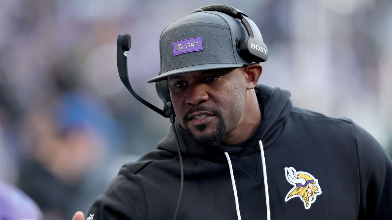 SEATTLE, WASHINGTON - NOVEMBER 30: Defensive coordinator Brian Flores of Minnesota Vikings looks on against the Seattle Seahawks at Lumen Field on November 30, 2025 in Seattle, Washington.