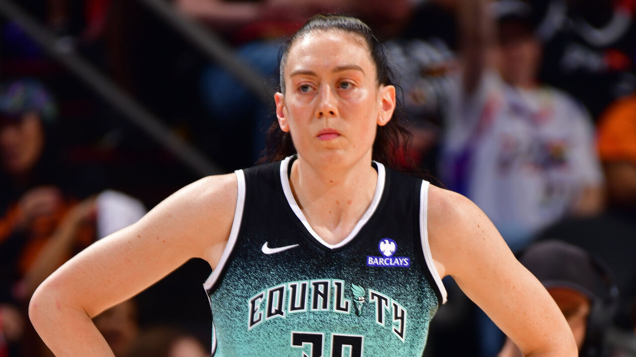 PHOENIX, AZ - SEPTEMBER 19: Breanna Stewart #30 of the New York Liberty looks on during Game Three Round One of the 2025 WNBA Playoffs against the Phoenix Mercury on September 19, 2025 at PHX Arena in Phoenix, Arizona. Mandatory Copyright Notice: Copyright 2025 NBAE