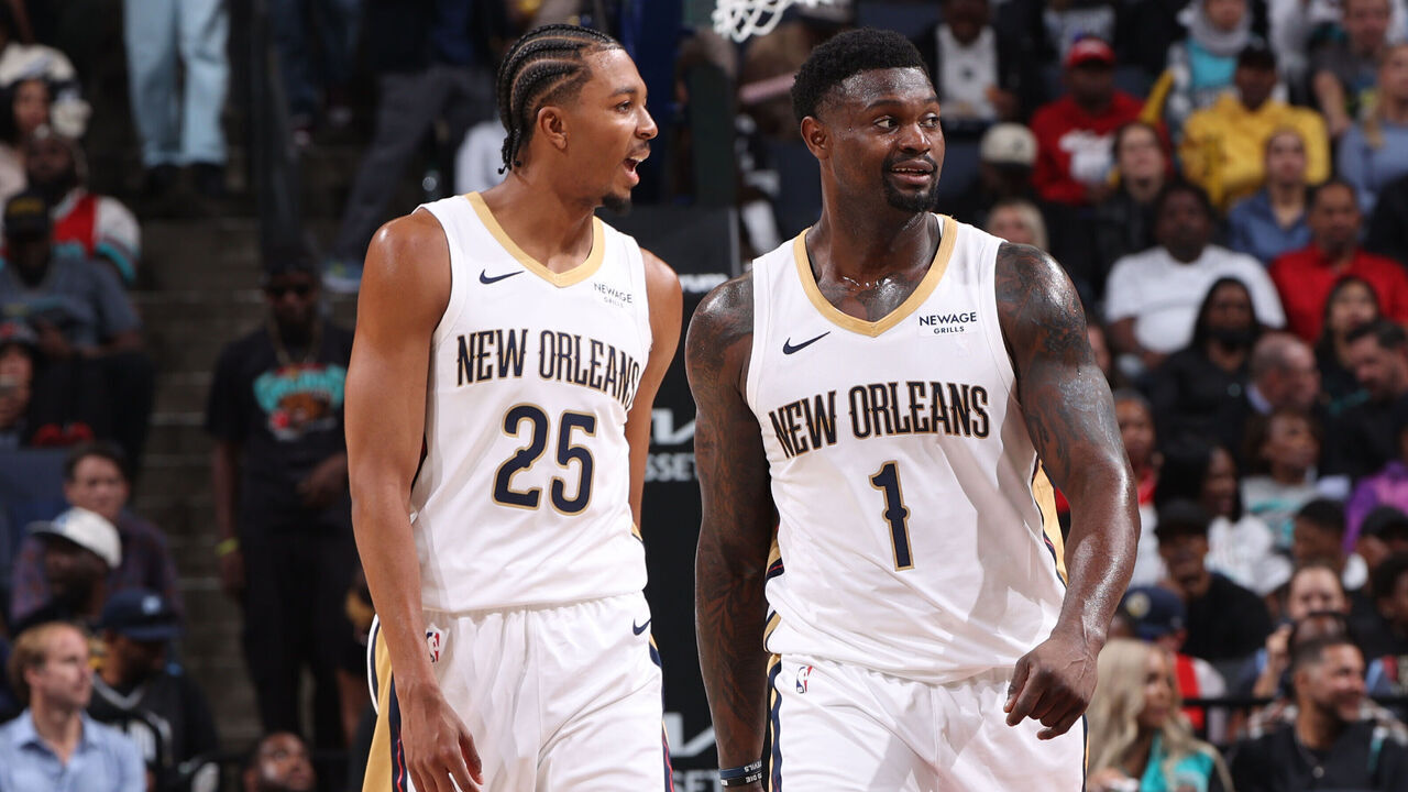 MEMPHIS, TN - OCTOBER 22: Zion Williamson #1 and Trey Murphy III #25 of the New Orleans Pelicans looks on during the game against the Memphis Grizzlies on October 22, 2025 at FedExForum in Memphis, Tennessee. Mandatory Copyright Notice: Copyright 2025 NBAE