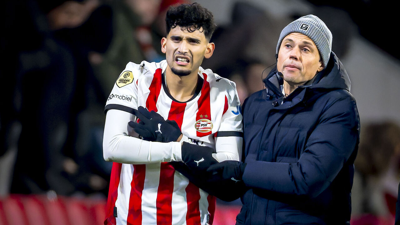 PSV Eindhoven forward Ricardo Pepi gets injured during the match between PSV Eindhoven and Excelsior Rotterdam at the Philips Stadium for the Dutch Vriendenloterij Eredivisie season 2025-2026 in Eindhoven, Netherlands, on January 10, 2026.