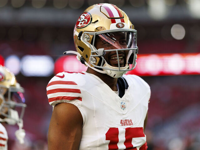 GLENDALE, ARIZONA - JANUARY 5: Wide receiver Jauan Jennings #15 of the San Francisco 49ers stands on the field prior to an NFL football game against the Arizona Cardinals at State Farm Stadium on January 5, 2025 in Glendale, Arizona.