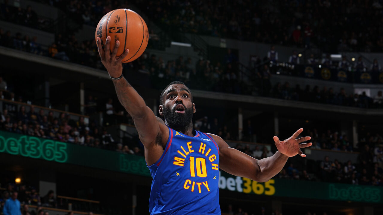 DENVER, CO - JANUARY 11: Tim Hardaway Jr. #10 of the Denver Nuggets drives to the basket during the game against the Milwaukee Bucks on January 11, 2026 at Ball Arena in Denver, Colorado. NOTE TO USER: User expressly acknowledges and agrees that, by downloading and/or using this Photograph, user is consenting to the terms and conditions of the Getty Images License Agreement. Mandatory Copyright Notice: Copyright 2026 NBAE