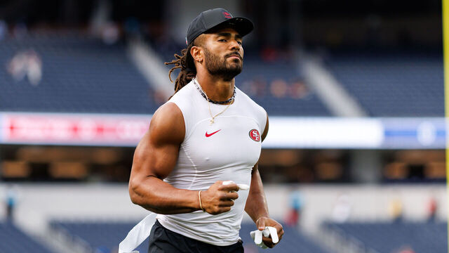 INGLEWOOD, CALIFORNIA - OCTOBER 2: Fred Warner #54 of the San Francisco 49ers jogs onto the field prior to an NFL football game against the Los Angeles Rams at SoFi Stadium on October 02, 2025 in Inglewood, California.