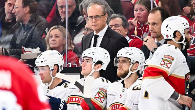 MONTREAL, CANADA - JANUARY 08: Head coach Paul Maurice of the Florida Panthers handles bench duties during the third period against the Montréal Canadiens at the Bell Centre on January 8, 2026 in Montreal, Quebec, Canada. The Montréal Canadiens defeated the Florida Panthers 6-2.