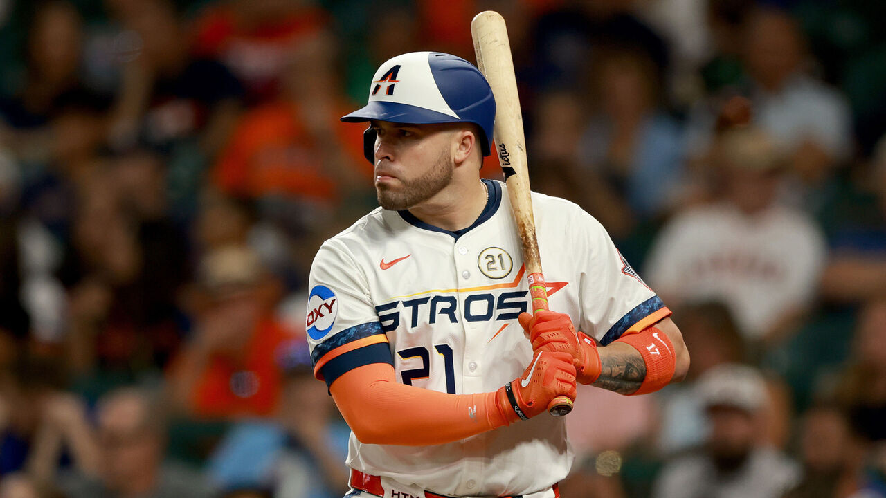 HOUSTON, TEXAS - SEPTEMBER 15: Victor Caratini #17 of the Houston Astros bats in the first inning against the Texas Rangers at Daikin Park on September 15, 2025 in Houston, Texas.