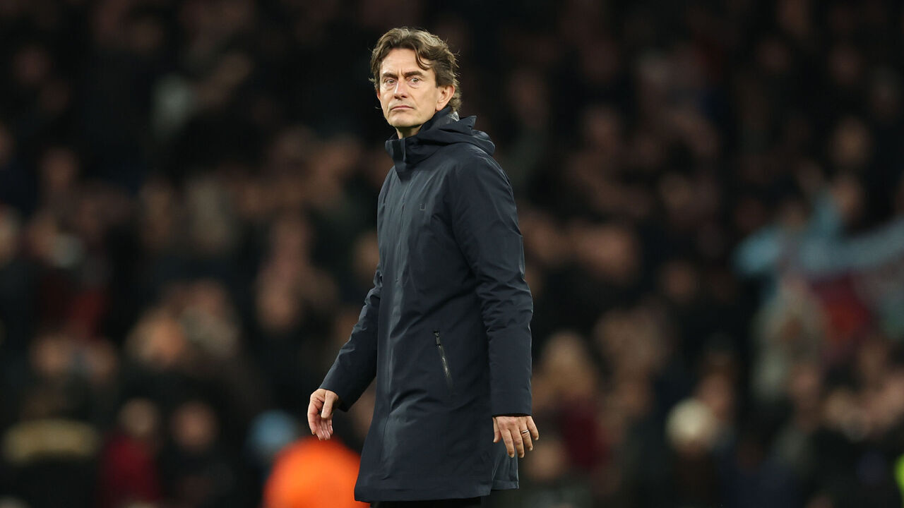 LONDON, ENGLAND - JANUARY 17: Thomas Frank, Manager of Tottenham Hotspur, looks dejected after the team's defeat in the Premier League match between Tottenham Hotspur and West Ham United at Tottenham Hotspur Stadium on January 17, 2026 in London, England.