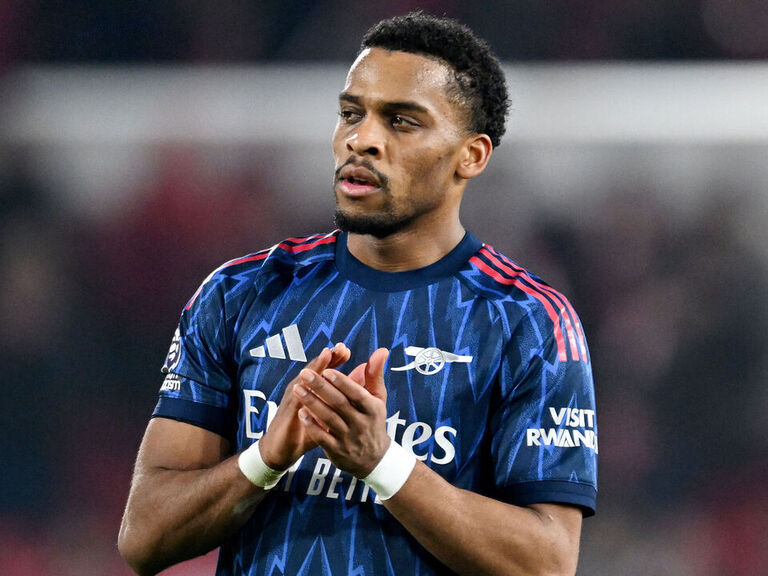 Arsenal extend EPL lead despite drawing blank at Forest Arsenal extend EPL lead despite drawing blank at Forest