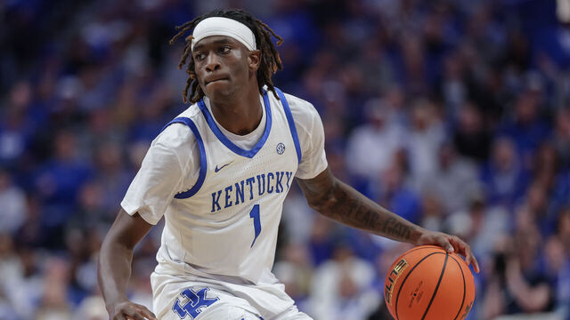 LEXINGTON, KENTUCKY - JANUARY 10: Denzel Aberdeen #1 of the Kentucky Wildcats dribbles during the game against the Mississippi State Bulldogs at Rupp Arena on January 10, 2026 in Lexington, Kentucky