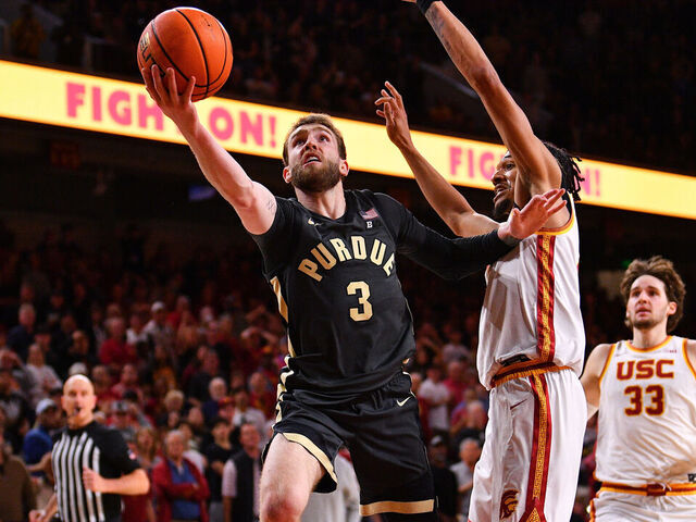 LOS ANGELES, CA - JANUARY 17: Purdue Boilermakers guard Braden Smith (3) drives in for a layup during the college basketball game between the Purdue Boilermakers and the USC Trojans on January 17, 2026 at Galen Center in Los Angeles, CA.