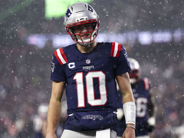 FOXBOROUGH, MASSACHUSETTS - JANUARY 18: Drake Maye #10 of the New England Patriots celebrates after throwing a touchdown pass during the fourth quarter of an NFL divisional playoff football game against the Houston Texans at Gillette Stadium on January 18, 2026 in Foxborough, Massachusetts.