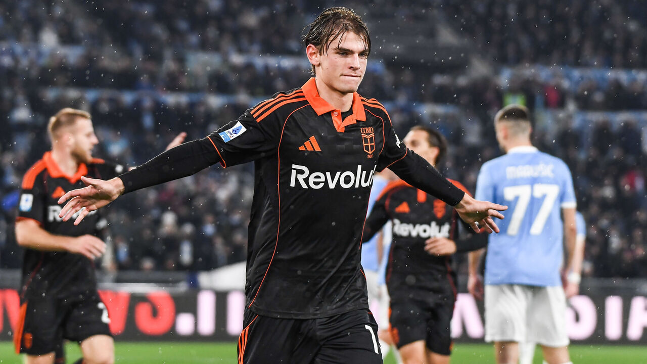 ROME, ITALY - JANUARY 19: Nico Paz of Como 1907 celebrates after scoring a goal to make it 0-2 during the Serie A match between SS Lazio and Como 1907 at Stadio Olimpico on January 19, 2026 in Rome, Italy.