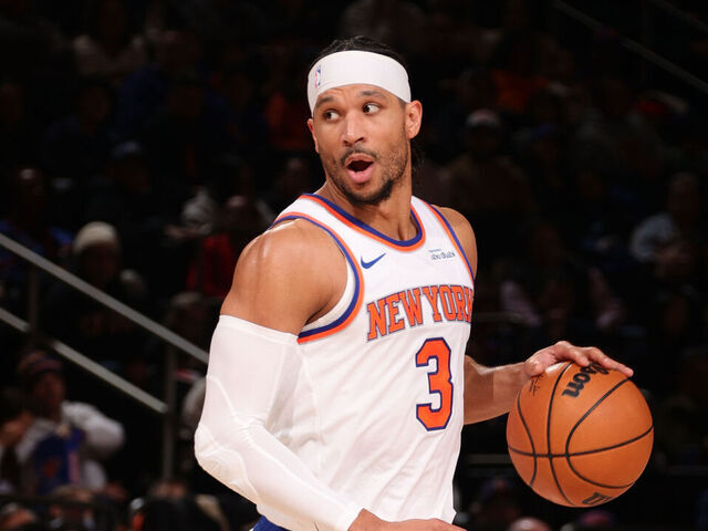 NEW YORK, NY - JANUARY 19: Josh Hart #3 of the New York Knicks looks to pass the ball during the game against the Dallas Mavericks on January 19, 2026 at Madison Square Garden in New York City, New York. Mandatory Copyright Notice: Copyright 2026 NBAE
