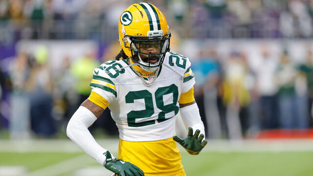 MINNEAPOLIS, MN - JANUARY 04: Green Bay Packers cornerback Trevon Diggs (28) warms up before the NFL game between the Green Bay Packers and Minnesota Vikings on January 4th, 2026, at U.S. Bank Stadium in Minneapolis, MN.