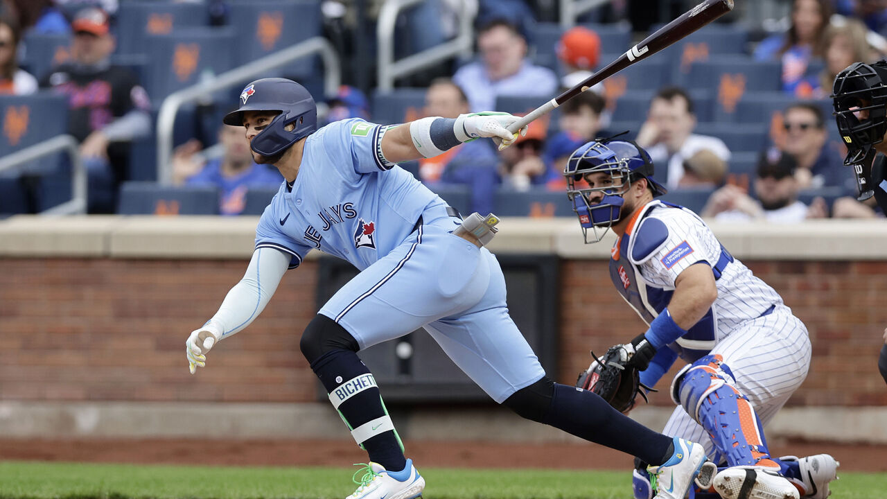 NEW YORK, NEW YORK - APRIL 04: (NEW YORK DAILIES OUT) Bo Bichette #11 of the Toronto Blue Jays in action against the New York Mets at Citi Field on April 04, 2025 in New York City. The Mets defeated the Blue Jays 5-0.