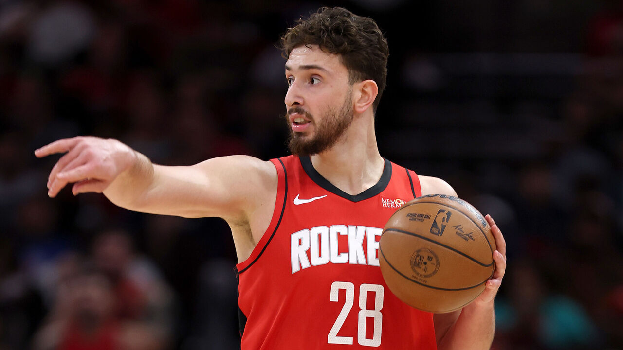 HOUSTON, TEXAS - JANUARY 20: Alperen Sengun #28 of the Houston Rockets in action during the first quarter of the game against the San Antonio Spurs at Toyota Center on January 20, 2026 in Houston, Texas. User expressly acknowledges and agrees that, by downloading and or using this photograph, User is consenting to the terms and conditions of the Getty Images License Agreement.