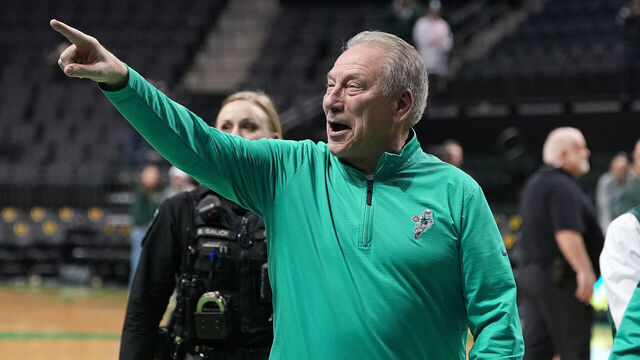 EUGENE, OREGON - JANUARY 20: Tom Izzo of the Michigan State Spartans gestures to fans as he leaves the court following a win over the Oregon Ducks at Matthew Knight Arena on January 20, 2026 in Eugene, Oregon.