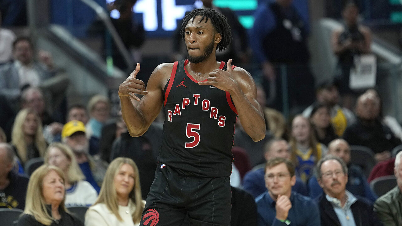 SAN FRANCISCO, CALIFORNIA - JANUARY 20: Immanuel Quickley #5 of the Toronto Raptors reacts after making a three-point shot against the Golden State Warriors in the second half at Chase Center on January 20, 2026 in San Francisco, California.