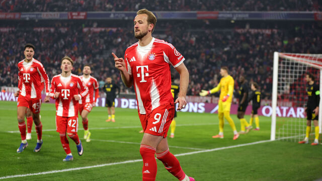 MUNICH, GERMANY - JANUARY 21: Harry Kane of Bayern Muenchen celebrates as he scores the goal 1:0 during the UEFA Champions League 2025/26 League Phase MD7 match between FC Bayern München and R. Union Saint-Gilloise at Football Arena Munich on January 21, 2026 in Munich, Germany.