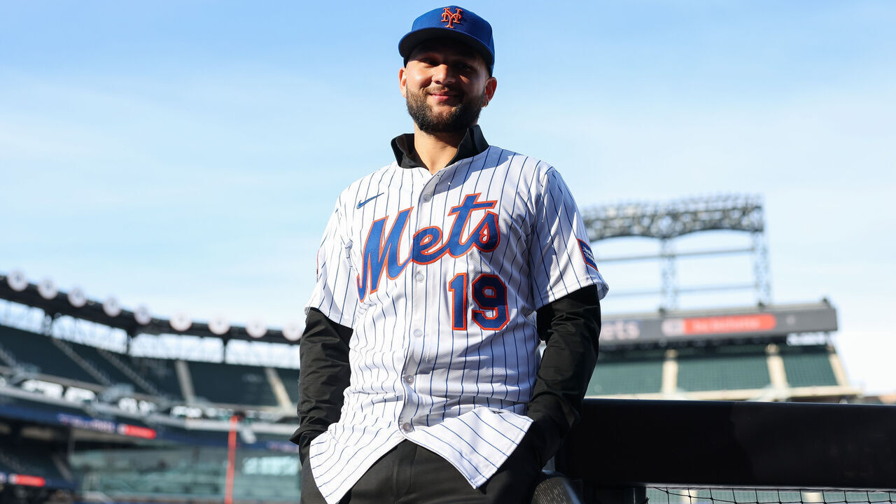 NEW YORK, NEW YORK - JANUARY 21: Bo Bichette #19 of the New York Mets poses for a photo during an introductory press conference after signing a contract with the New York Mets at Citi Field on January 21, 2026 in the Queens borough of New York City.
