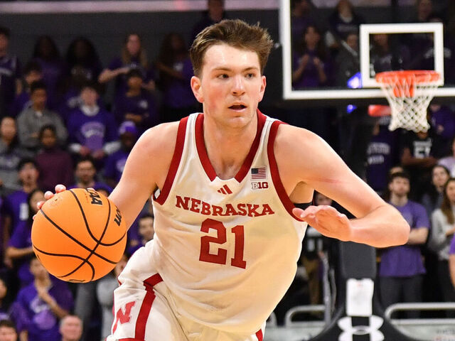 EVANSTON, IL - JANUARY 17: Nebraska Cornhuskers forward Pryce Sandfort (21) drives towards the basket during a college basketball game between the Nebraska Cornhuskers and the Northwestern Wildcats on January 17, 2026, at Welsh-Ryan Arena in Evanston, IL.