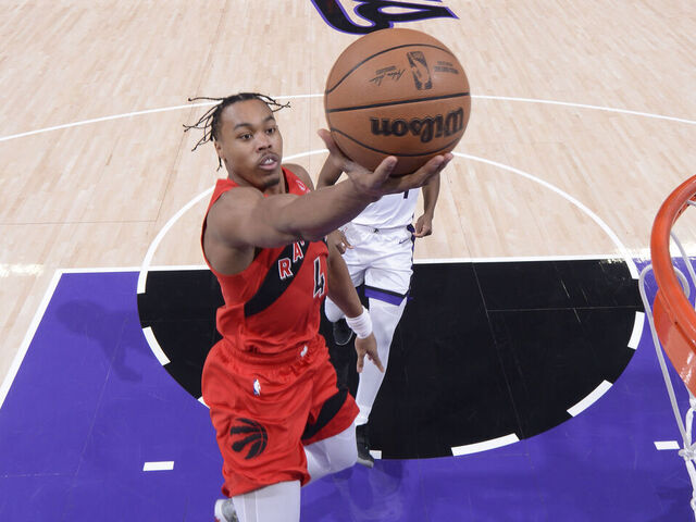 SACRAMENTO, CA - JANUARY 21: Scottie Barnes #4 of the Toronto Raptors drives to the basket during the game against the Sacramento Kings on January 21, 2026 at Golden 1 Center in Sacramento, California. Mandatory Copyright Notice: Copyright 2026 NBAE