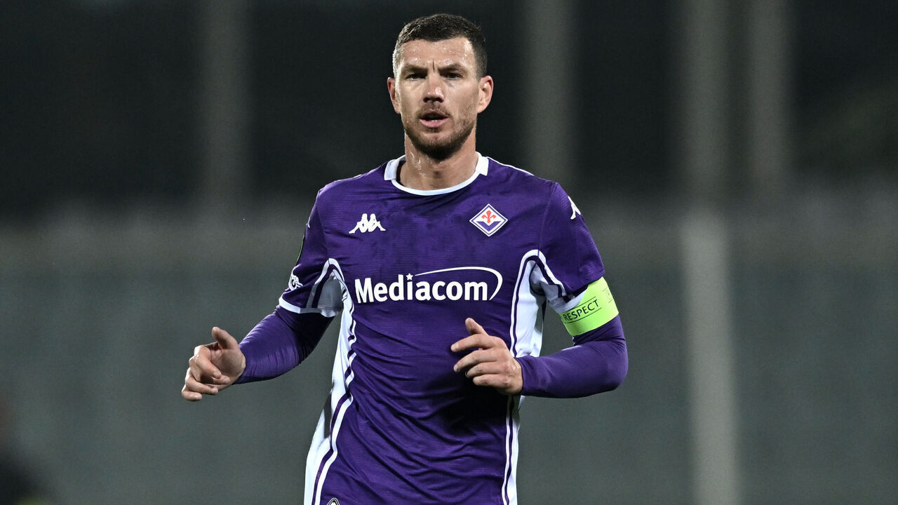 FLORENCE, ITALY - DECEMBER 11: Edin Dzeko of Fiorentina looks during the UEFA Conference League 2025/26 League Phase MD5 match between ACF Fiorentina and FC Dynamo Kyiv at Stadio Artemio Franchi on December 11, 2025 in Florence, Italy.