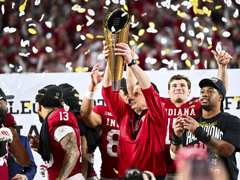 College Football Playoff sticking with 12-team format