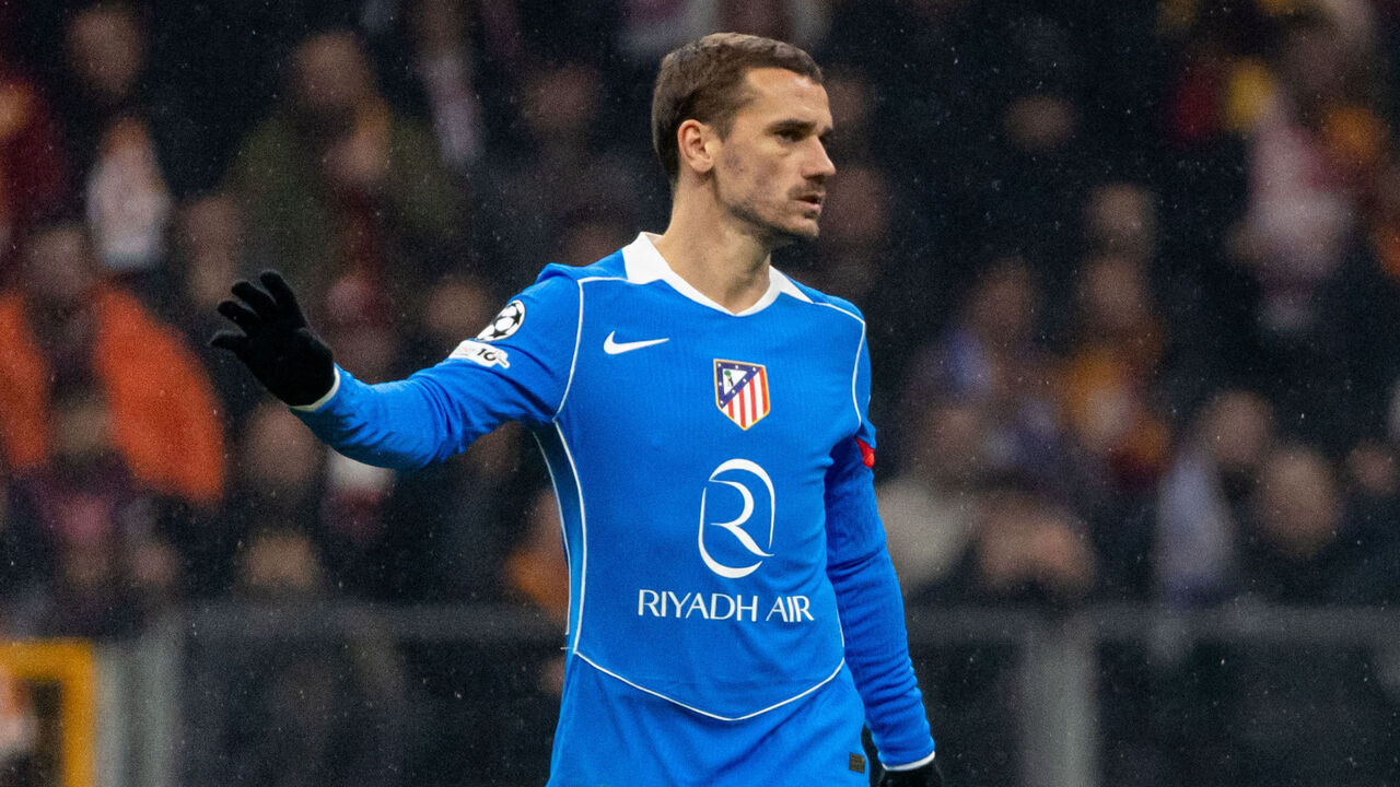 Antoine Griezmann of Atletico Madrid looks on during the match. Galatasaray SK and Atletico Madrid faced each other at UEFA Champions League 2025/26 League Phase MD7. The match took place in Ali Sami Yen Rams Park Stadium on january 21, 2026.