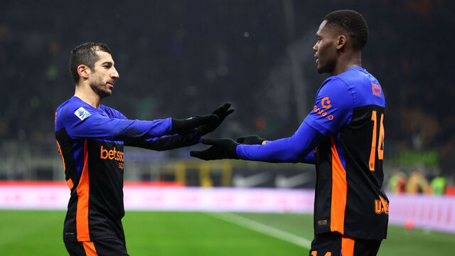 MILAN, ITALY - JANUARY 23: Ange-Yoan Bonny of FC Internazionale celebrates with Henrikh Mkhitaryan after scoring their team's fifth goal during the Serie A match between FC Internazionale and Pisa SC at Giuseppe Meazza Stadium on January 23, 2026 in Milan, Italy.