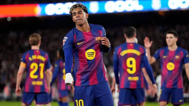 BARCELONA, SPAIN - JANUARY 25: Lamine Yamal of FC Barcelona celebrates scoring his team's third goal during the LaLiga EA Sports match between FC Barcelona and Real Oviedo at Spotify Camp Nou on January 25, 2026 in Barcelona, Spain.