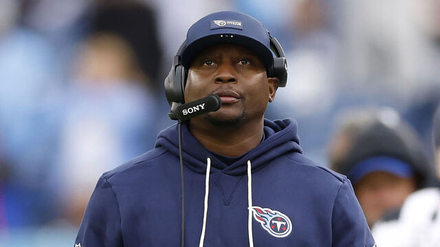 NASHVILLE, TENNESSEE - NOVEMBER 02: Defensive Coordinator Dennard Wilson of the Tennessee Titans looks on during the fourth quarter of the game against the Los Angeles Chargers at Nissan Stadium on November 02, 2025 in Nashville, Tennessee.