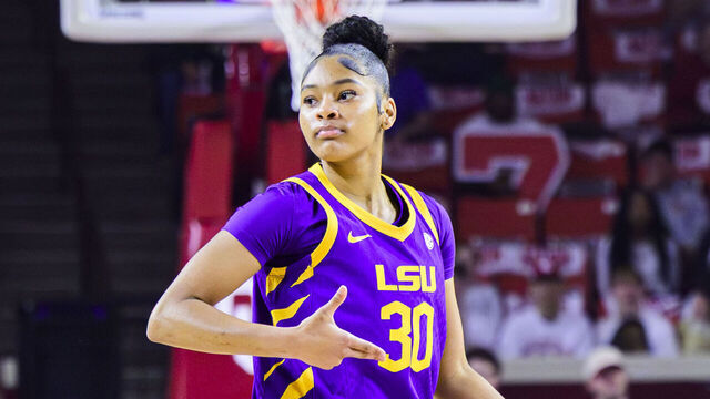 NORMAN, OKLAHOMA - JANUARY 18: Jada Richard #30 of the LSU Tigers in action against the Oklahoma Sooners at the Lloyd Noble Center on January 18, 2025 in Norman, Oklahoma. (Photo by Kristen Young/University Images via Getty Images}
