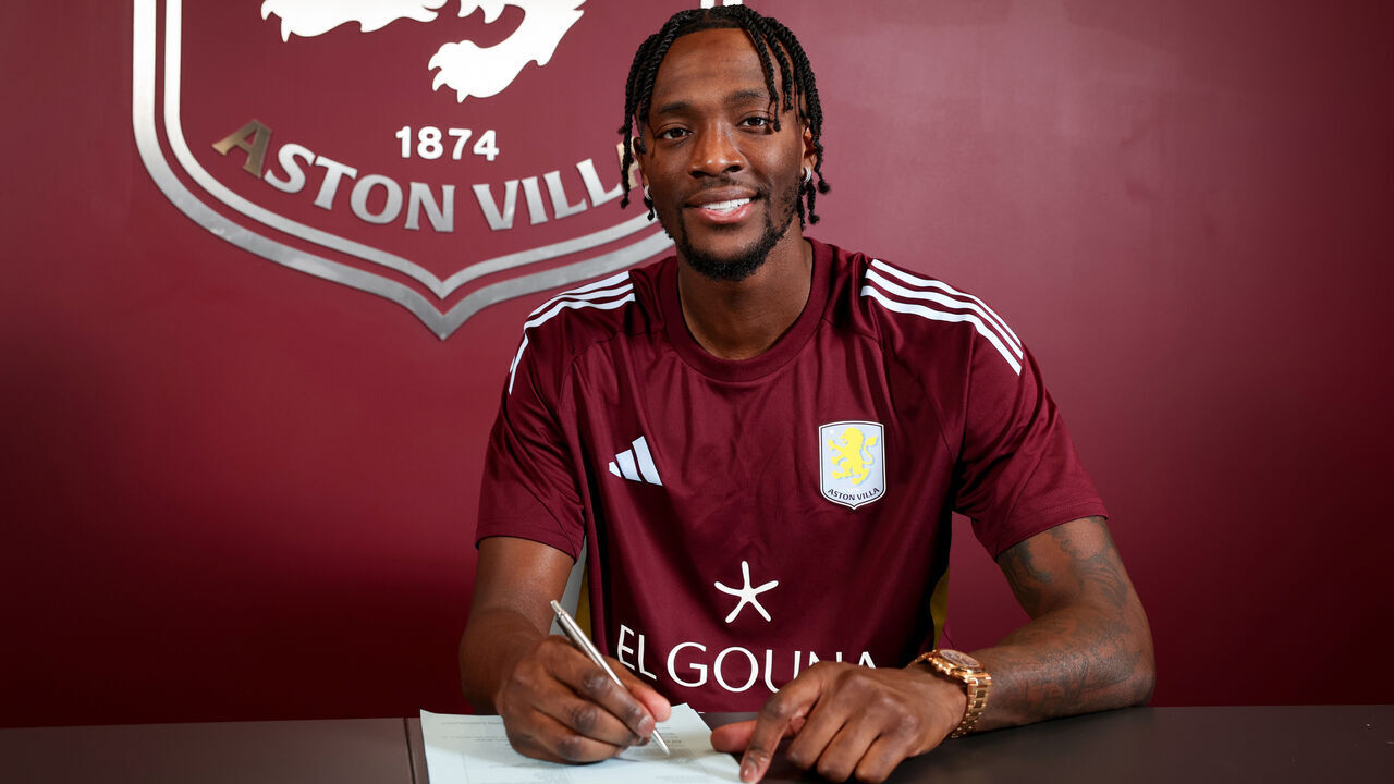 BIRMINGHAM, ENGLAND - JANUARY 27: Tammy Abraham of Aston Villa poses for a picture at Bodymoor Heath training ground on January 27, 2026 in Birmingham, England.