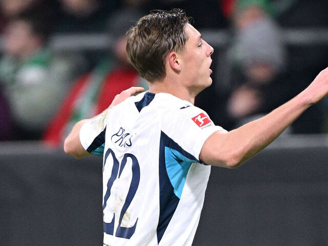 BREMEN, GERMANY - JANUARY 27: Alexander Prass of TSG 1899 Hoffenheim celebrates scoring his team's first goal during the Bundesliga match between SV Werder Bremen and TSG Hoffenheim at Weserstadion on January 27, 2026 in Bremen, Germany.