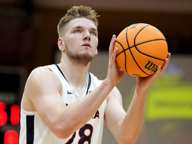 WHITE SULPHUR SPRINGS, WV - NOVEMBER 21: Thijs de Ridder #28 of the Virginia Cavaliers takes a foul shot during the Skechers Greenbrier Tip Off college basketball game against the Northwestern Wildcats in the Colonial Hall at The Greenbrier Resort on November 21, 2025 in White Sulphur Springs, West Virginia.