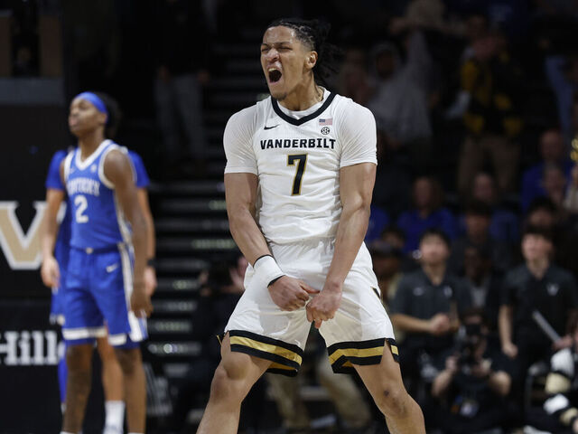 NASHVILLE, TN - JANUARY 27: Vanderbilt Commodores guard Chandler Bing (7) celebrates after scoring during a game between the Vanderbilt Commodores and Kentucky Wildcats, January 27, 2026, at Memorial Gymnasium in Nashville, Tennessee.