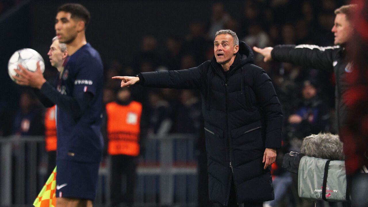 Paris Saint-Germain's Spanish headcoach Luis Enrique (C) gestures during the UEFA Champions League - League phase, Matchday 8 - football match between Paris Saint-Germain (PSG) and Newcastle United FC at the Parc des Princes stadium in Paris on January 28, 2026.
