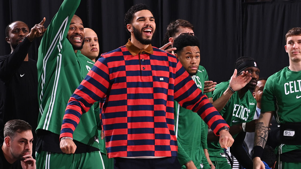 INGLEWOOD, CA - JANUARY 3: Jayson Tatum #0 , Hugo Gonzalez #28 and Xavier Tillman #26 of the Boston Celtics celebrate during the game against the LA Clippers on January 3, 2026 at Intuit Dome in Los Angeles, California. NOTE TO USER: User expressly acknowledges and agrees that, by downloading and/or using this Photograph, user is consenting to the terms and conditions of the Getty Images License Agreement. Mandatory Copyright Notice: Copyright 2026 NBAE