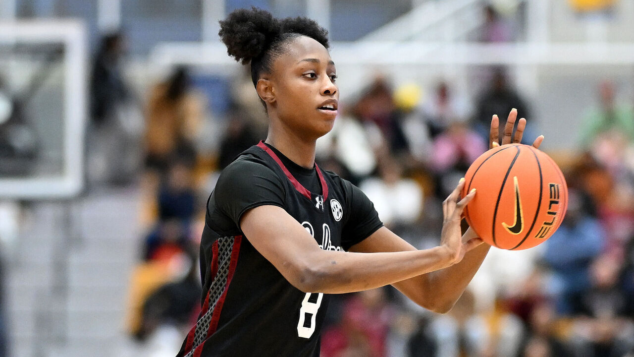 BALTIMORE, MARYLAND - JANUARY 18: Joyce Edwards #8 of the South Carolina Gamecocks handles the ball against the Coppin State Eagles at Physical Education Complex on January 18, 2026 in Baltimore, Maryland.