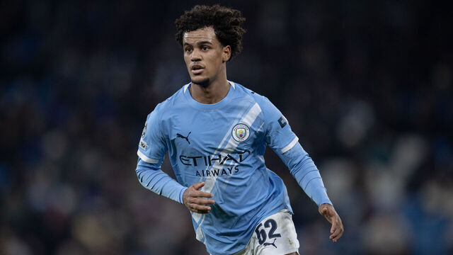 MANCHESTER, ENGLAND - NOVEMBER 25: Oscar Bobb of Manchester City in action during the UEFA Champions League 2025/26 League Phase MD5 match between Manchester City and Bayer 04 Leverkusen at City of Manchester Stadium on November 25, 2025 in Manchester, England.