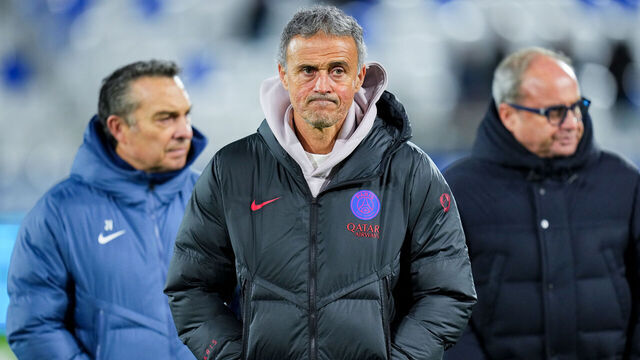 AUXERRE, FRANCE - JANUARY 23: Luis Enrique, Head coach of PSG looks on prior to the Ligue 1 McDonald's match between AJ Auxerre and Paris Saint-Germain FC at Stade Abbe Deschamps on January 23, 2026 in Auxerre, France.