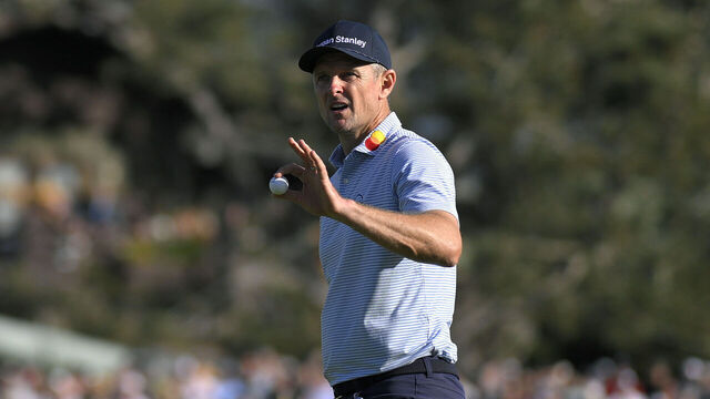 LA JOLLA, CALIFORNIA - JANUARY 31: Justin Rose of England acknowledges the crowd on the 18th green during the third round of the Farmers Insurance Open 2026 at Torrey Pines South Course on January 31, 2026 in La Jolla, California.