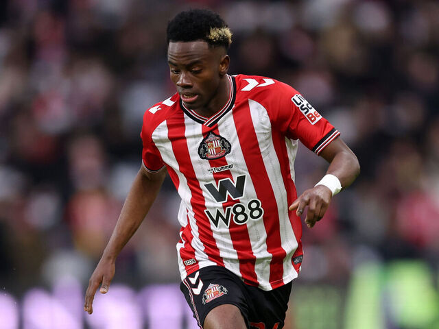 SUNDERLAND, ENGLAND - DECEMBER 27: Simon Adingra of Sunderland runs with the ball during the Premier League match between Sunderland and Leeds United at Stadium of Light on December 27, 2025 in Sunderland, England.