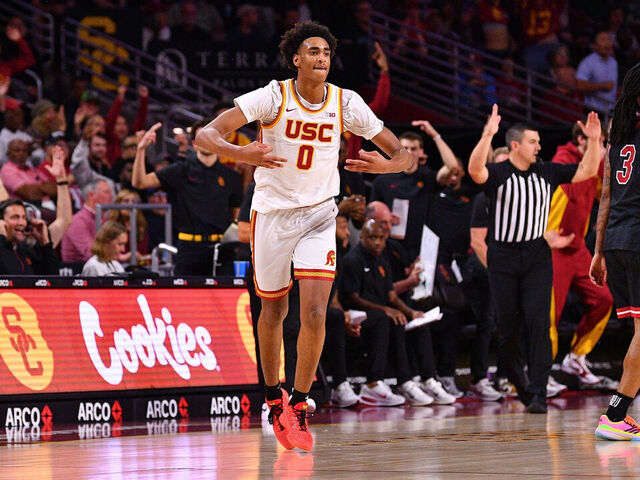 LOS ANGELES, CA - FEBRUARY 03: USC Trojans guard Alijah Arenas (0) celebrates after a three pointer during the college basketball game between the Indiana Hoosiers and the USC Trojans on February 3, 2026 at the Galen Center in Los Angeles, CA.