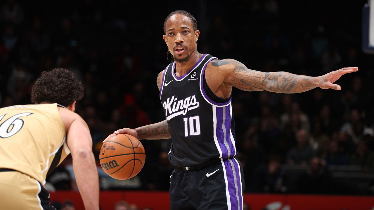 WASHINGTON, DC - FEBRUARY 1: DeMar DeRozan #10 of the Sacramento Kings dribbles the ball during the game against the Washington Wizards on February 1, 2026 at Capital One Arena in Washington, DC. Mandatory Copyright Notice: Copyright 2026 NBAE