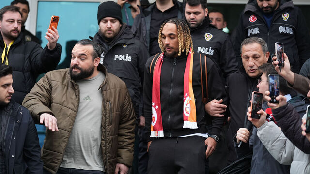 ISTANBUL, TURKIYE - FEBRUARY 5: French football player Sacha Boey, who is in transfer talks with Galatasaray, arrives at Ataturk Airport General Aviation Terminal in Istanbul, Turkiye on February 5, 2026.