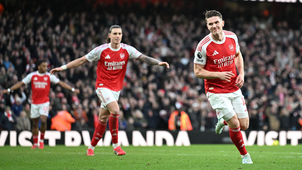 LONDON, ENGLAND - FEBRUARY 07: Viktor Gyoekeres of Arsenal celebrates scoring his team's second goal during the Premier League match between Arsenal and Sunderland at Emirates Stadium on February 07, 2026 in London, England.